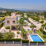 Piver By Villa
